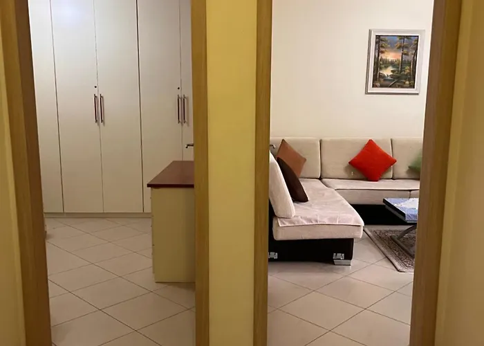 Peaceful, Cozy In A Neighborhood * Tirana