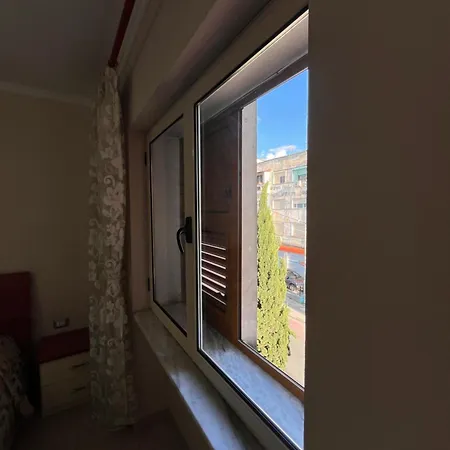 Peaceful, Cozy In A Neighborhood * 地拉那