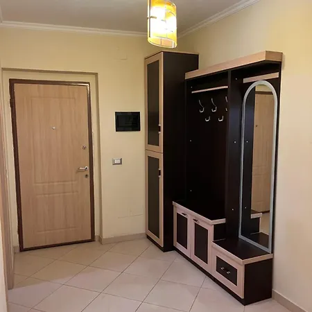 Peaceful, Cozy In A Neighborhood Apartament