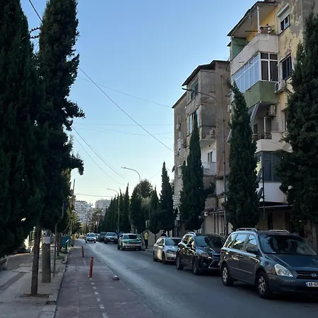 Peaceful, Cozy In A Neighborhood