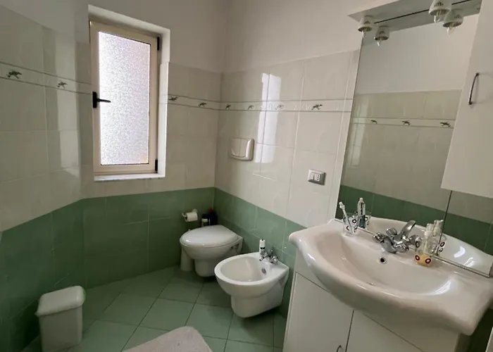 Apartman Peaceful, Cozy In A Neighborhood *