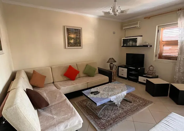 Appartement Peaceful, Cozy In A Neighborhood Tirana