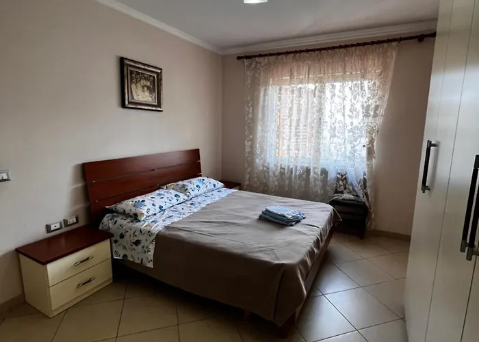 Peaceful, Cozy In A Neighborhood Appartement *