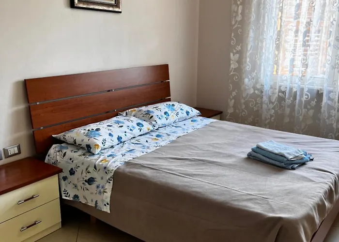 Peaceful, Cozy In A Neighborhood Apartman